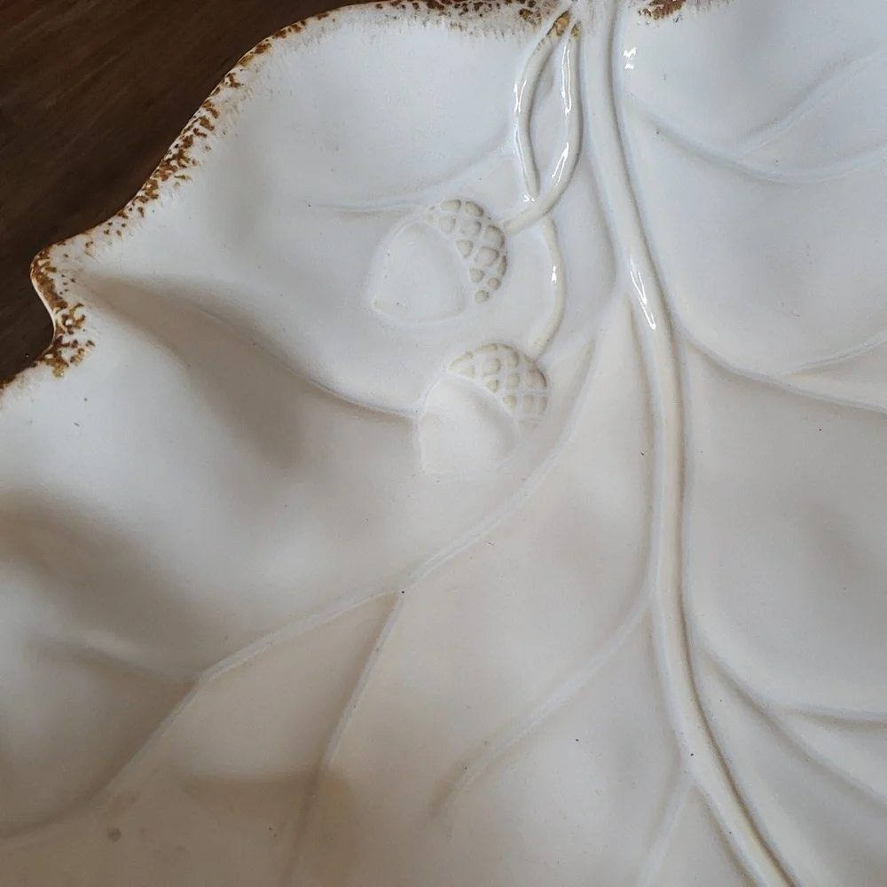 Pottery Barn Ceramic Leaf Shape Serving Bowl